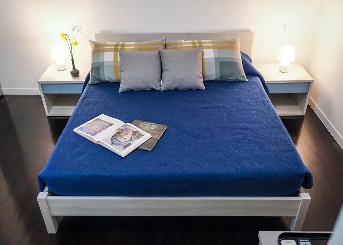 Marconi Apartment